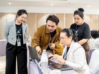 บรรยากาศการสอน — พาลงมือทำจริงหน้าห้อง